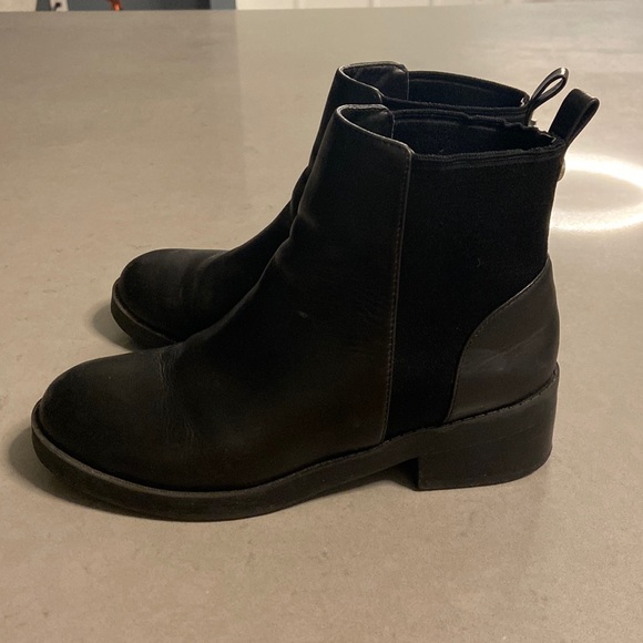 Steve Madden Booties - Picture 2 of 9